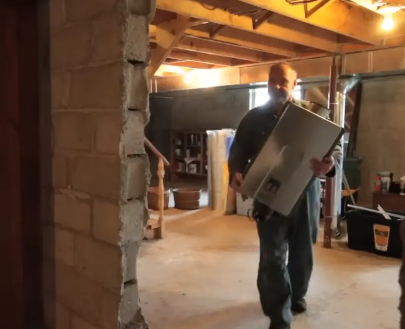 Tankless water heater unit lifespan in OC hard water — California Tankless annual maintenance service Tustin